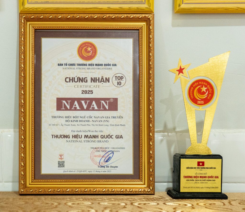 Chứng nhận NAVAN đạt TOP 10 Thương hiệu mạnh Quốc gia 2025 và cúp vinh danh từ Ban tổ chức